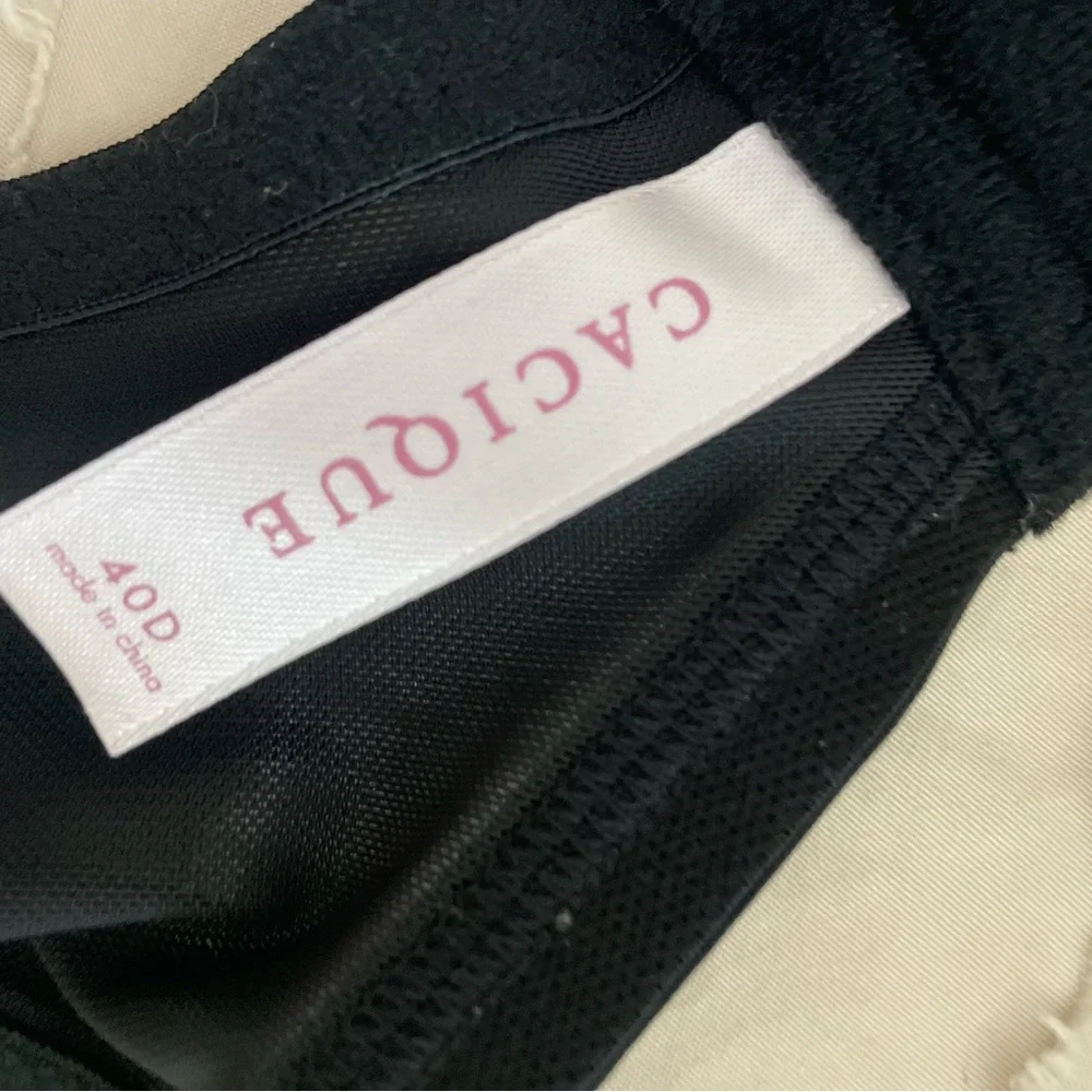 Cacique Black Bra‎ with Pink Floral Lace - Picture 3 of 3